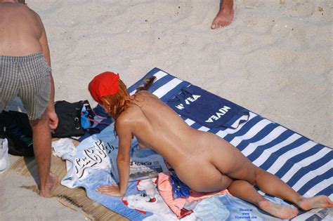 redhead girl on the beach february 2015 voyeur web