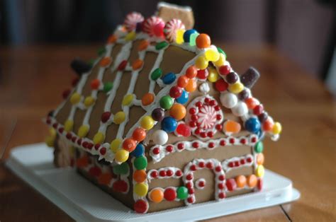 maries diybaking   gingerbread house
