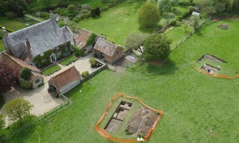 amazingly preserved roman villa discovered  wiltshire garden video
