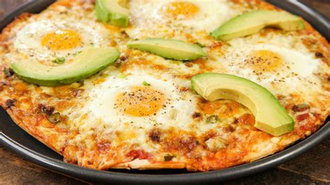 minute easy breakfast pizza recipe  video tipbuzz