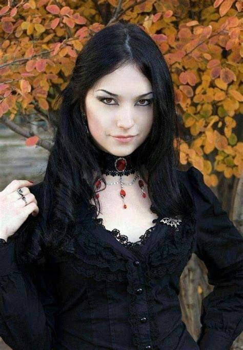 Pin By Guilden Stern On Goth And Art Gothic Outfits Goth Beauty Dark