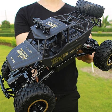 rc high speed rock climbing  car gold color melly hobbies