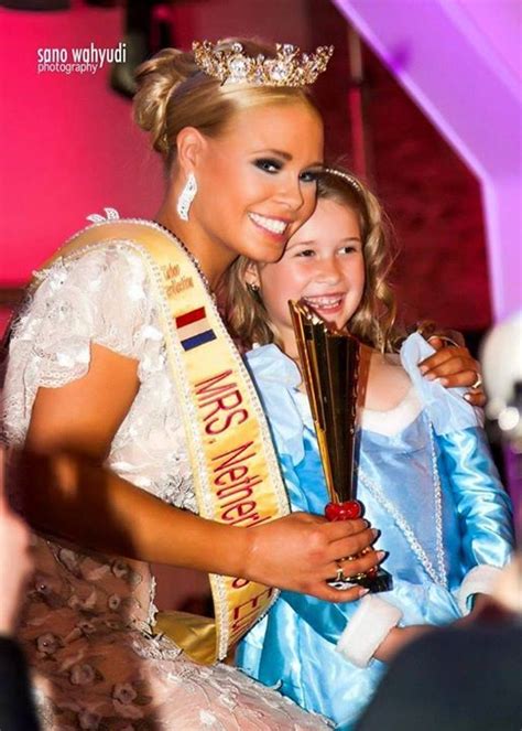 Natasja Roelofs Mrs Netherlands Europe 2015