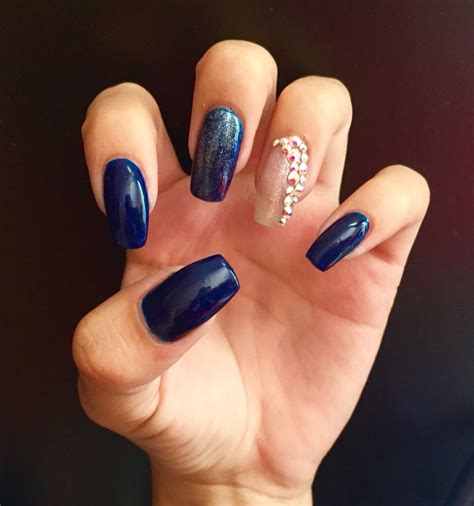 blue stilleto nails