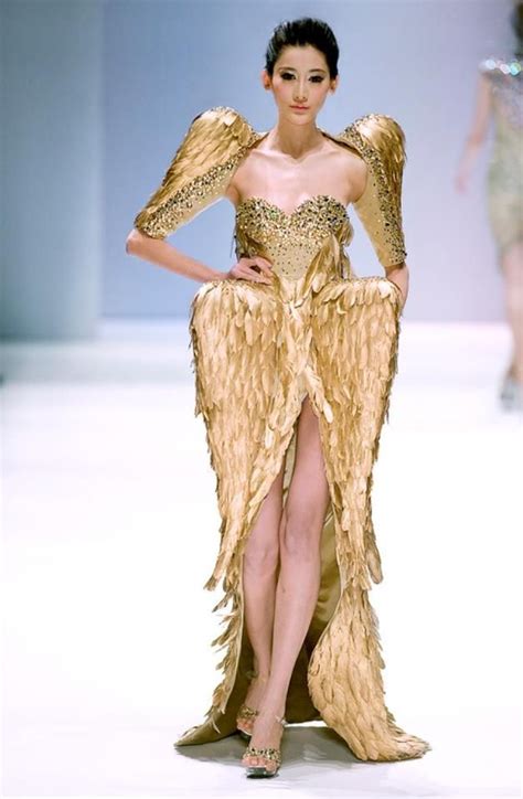 metallic gold dress runway fashion fashion couture fashion haute