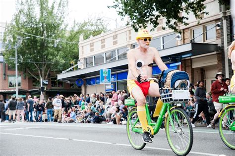 photos naked bikers kick off seattle summer at the fremont solstice