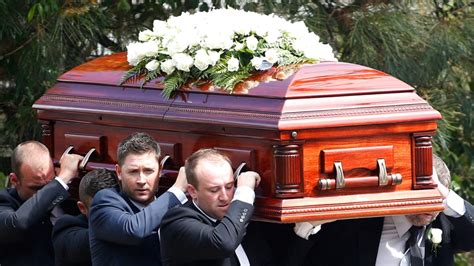 Cricketer Phillip Hughes Laid To Rest In Emotional Hometown Funeral