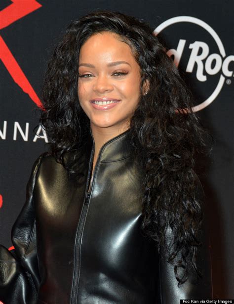 rihanna covers up in leather for charity event photos huffpost canada