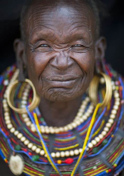 Old African Tribe Women Bobs And Vagene