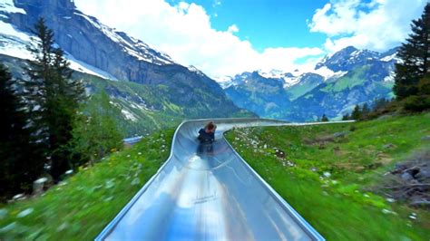 suisse devalez les pentes alpines  toute vitesse sur cette piste digne dun parc dattraction