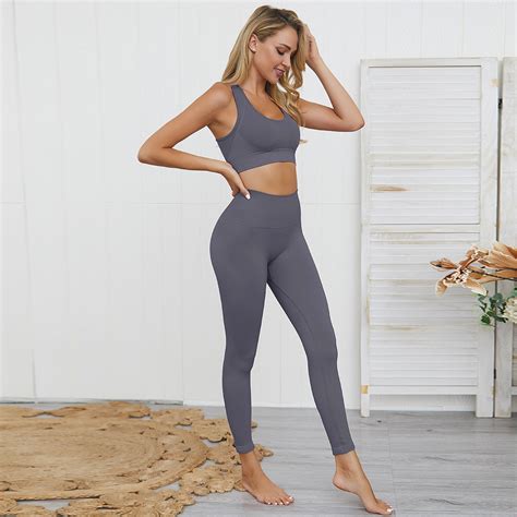 2020 Women Yoga Sets Breathable Solid Vest Leggings Pants Fitness