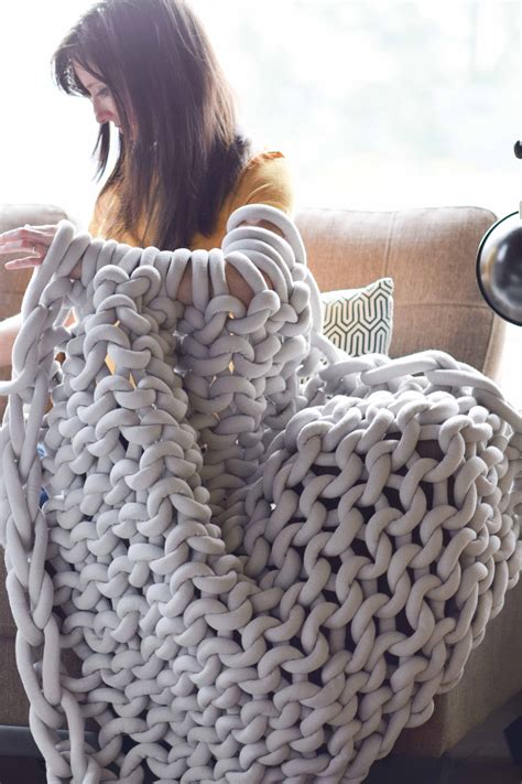 easily knit  big yarn blanket mama   stitch