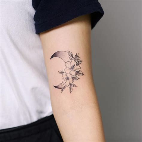 elegant moon tattoo designs  women  xuzinuo