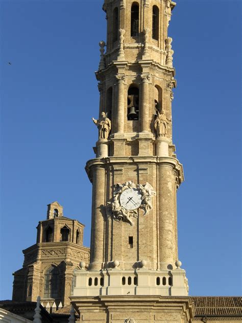 fotos de emblematico en torre de la seo zaragoza