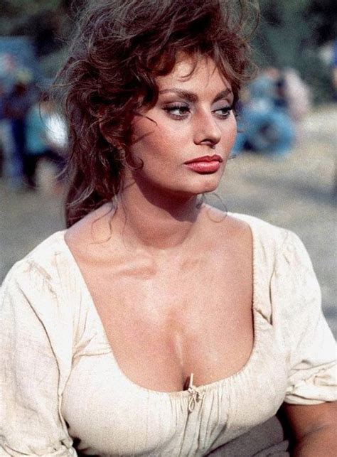 Sophia Loren Nude Barnorama