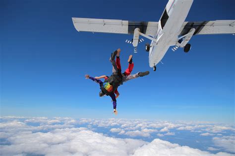 skydiving svnh