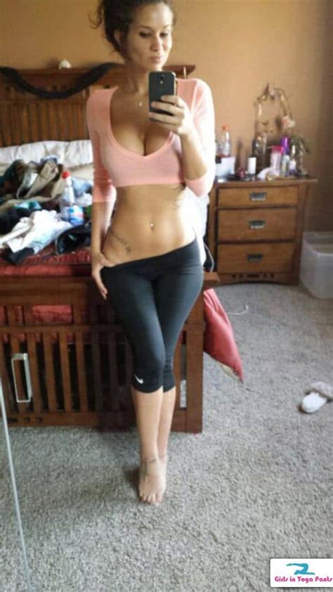 10 fit and sexy girls in yoga pants girls in yoga pants