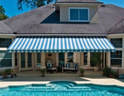 factors affecting cost    retractable awnings