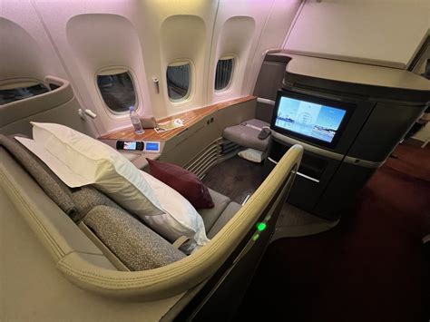 flight review cathay pacific london  hong kong  business class