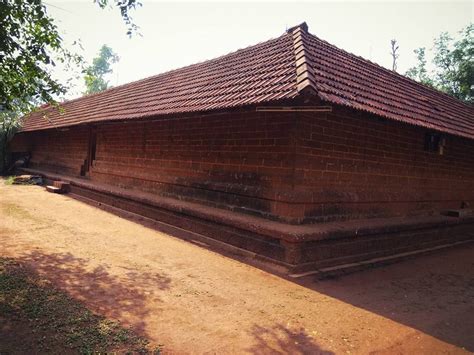 muzhakkunnu mridanga saileswari temple      famous devi durga temples  kerala