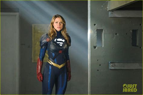 Melissa Benoist Shares First Image Of Supergirl S New