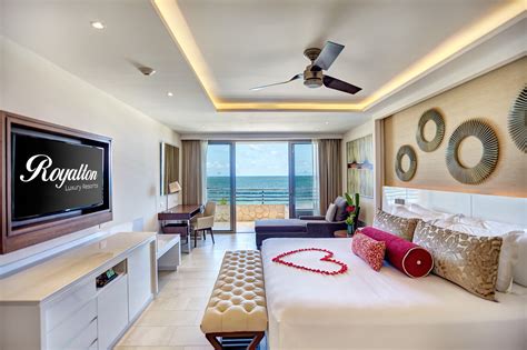 suites hideaway  royalton riviera cancun