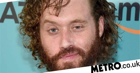 tj miller hits back at silicon valley actress bullying claims metro news