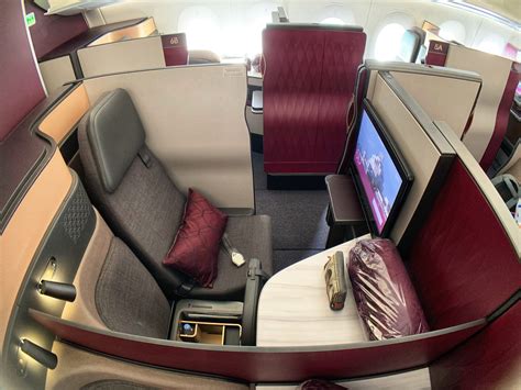 qatar airways review seats amenities customer service
