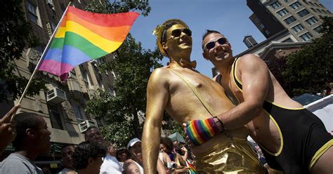 gay pride parades across u s draw huge crowds cbs news