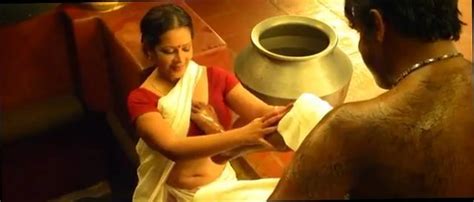 devi ajith hot navel show in saree from malayalam movie