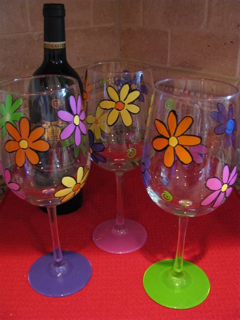 Simple Flower Design On Wine Glasses Each Base A Different Color So U