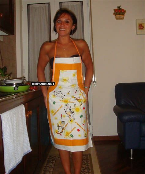 Homemade Sex Middle Aged Housewife Stopped Cooking A Dinner To Have