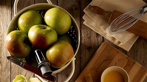 Best Apples For Baking Apple Pie Crisp Applesauce Cider The Old