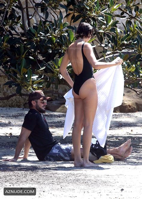 Vanessa Valladares Sexy Enjoying A Beach Date In Sydney