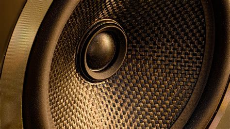 subwoofer  woofer  critical differences