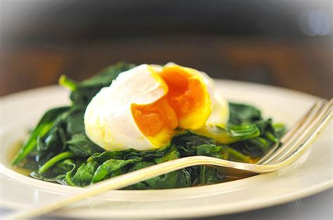 classic eggs florentine recipe  easy