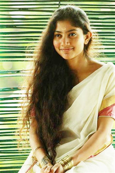Actress Sai Pallavi Cute Photo Gallery Cap