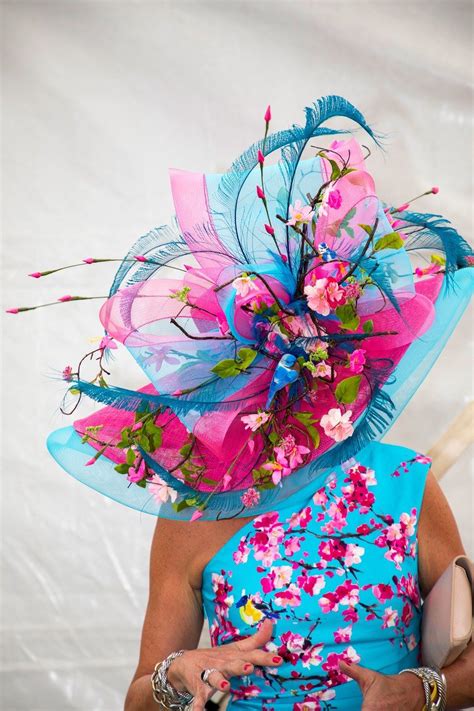 The Boldest Brightest Outfits From The Kentucky Derby Kentucky Derby