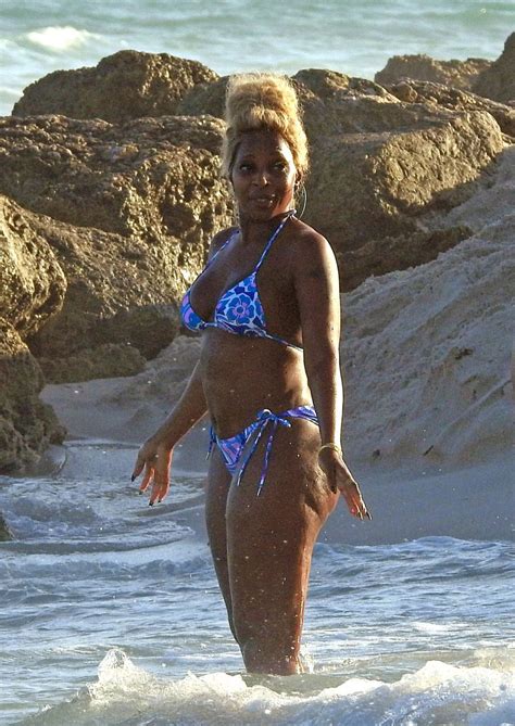 Mary J Blige Bikini The Fappening 2014 2020 Celebrity