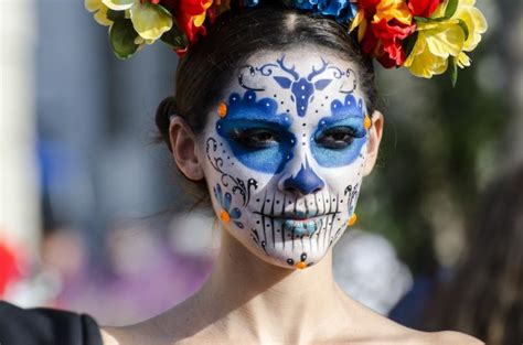 ideas  maquillarse como la catrina  calavera mexicana