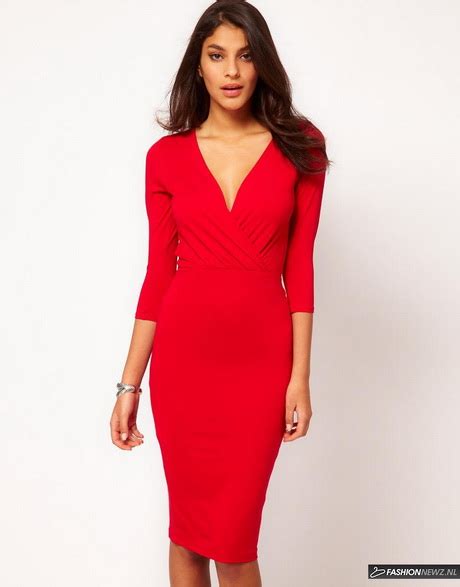 rode jurk mode en stijl