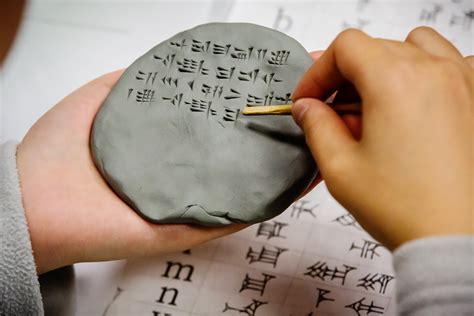 hittite class offers glimpse  bronze age language technology