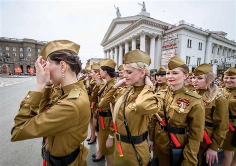 Russian Female Cadets Preparing For Victory Day Parade 2018 [960 X 675
