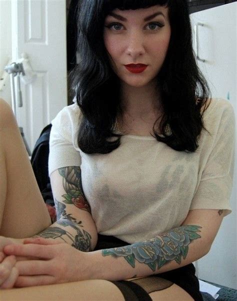 Love This Pinup Look She S Gorgeous Girl Tattoos Beauty Tattoos