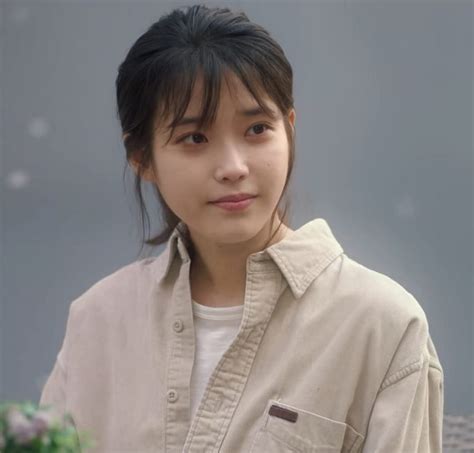 iu korean singer  actress   love story