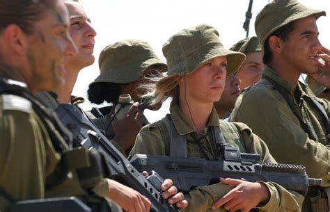 female soldiers of israel defense forces s karakal combat unit global