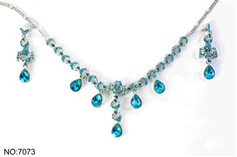 blue jewelry   beautiful jewelry jewelry trends womens jewelry trends