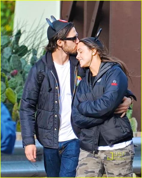 milo ventimiglia and isabella brewster disneyland date oh no they didn t page 7