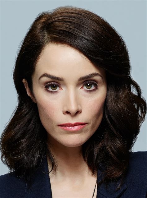 chitchatmom exclusive interview with abigail spencer of nbc s timeless