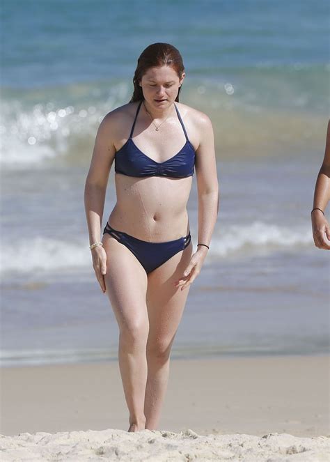Bonnie Wright Sexy 25 Photos Thefappening